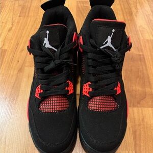 Jordan retro 4 red thunder